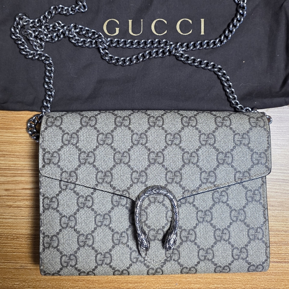 Authentic Gucci Dionysus GG Supreme Wallet on Chain WOC Beige Leather Crossbody
